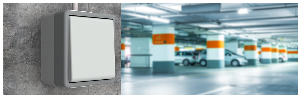 DELTA plocha IP44 na omítku SCHUKO dvojitá vertikální, dětská pojistka a sklopné víko 10A 250V, 66x75mm